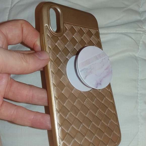 Iphone xs phone case with popsocket attached gold - Picture 3 of 4